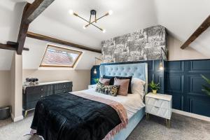 The Gatsby - 3 Bed Duplex Penthouse in Whitby