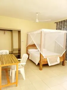 Casuarina Lounge - Malindi