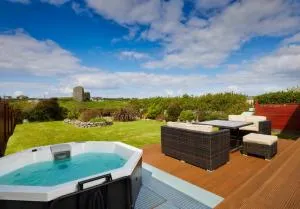 Luxury Lodges in Doolin Village with Hot Tubs - Fisherstreet