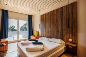 Deluxe Double Room with Balcony room in Grand Hotel Riva