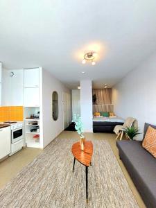 Peaceful studio, great location, free parking