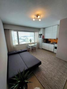 Peaceful studio, great location, free parking