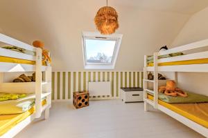 la villa iodée, le confort d une maison neuve équipée d une piscine intérieure chauffée toute l année, très proche des plus belles plages