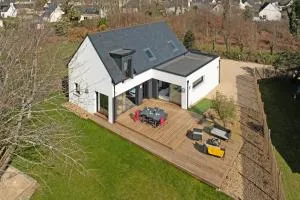 la villa iodée, le confort d une maison neuve équipée d une piscine intérieure chauffée toute l année, très proche des plus belles plages - 富埃南