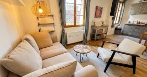 AC - Hypercenter - Quiet rooftops!