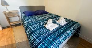 AC - Hypercenter - Quiet rooftops!