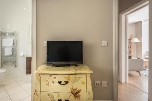 Carlton Lodge, Two bedroom apartment with parking space