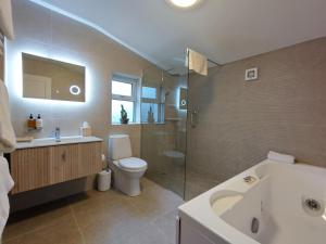 Luxury Lodges in Doolin Village with Hot Tubs