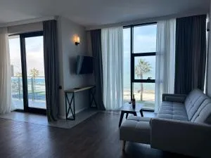 Aqua Batumi Hotel & Apartments - 高尼奥