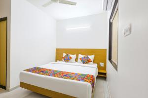 FabExpress Pednekar Plaza - Titos lane, Baga Beach