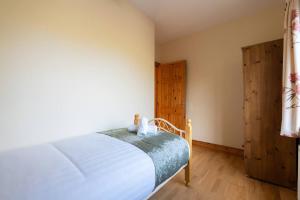 Tranquil Dingle Hideaway