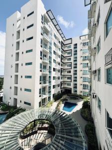 Spacious Chic Loft Haven