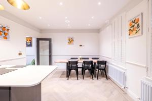 The Stanley By Allsquare Stay Modern 3 Bed 3 Bath