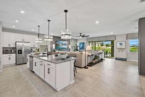 9127 Turquoise Wave Cove