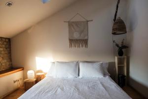 White Loft Riga in City Center with 2 King Size Beds