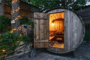 The Ridge London - Luxury Designer Villa with hot tub and sauna, Bexley borough of London