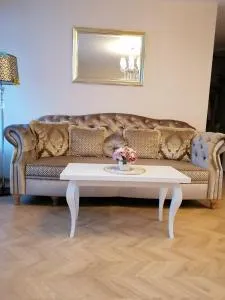 Gandrališkės apartamentai - Sakiniai