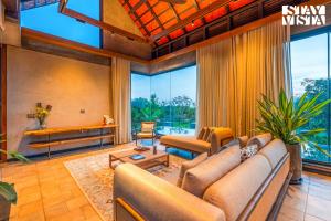 StayVista at Aaranya Villa with Pool, Luxury Amenities Lawn near Hyderabad