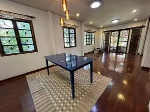 หมู่บ้านชลลดา - Ban Khlong Sip Sam Lang