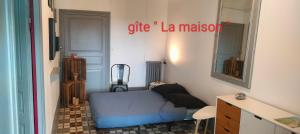 B&B / Chambres d'hotes Calme et Volupte : Grande Chambre Double 