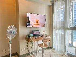 Luxury BGC Condo Near Uptown,Grand Hyatt #upt219k