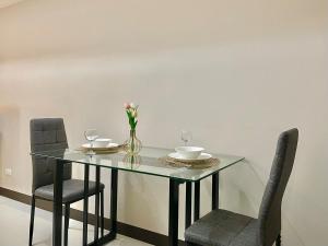 Prime BGC Condo Near Grand Hyatt #upt131q