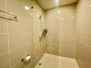 Prime BGC Condo Near Grand Hyatt #upt131q