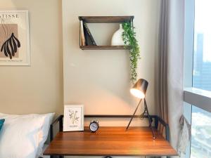 BGC Condo Facing Mitsukoshi Mall #upt122g