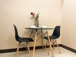 BGC Condo Facing Mitsukoshi Mall #upt122g