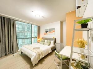 Prime BGC Condo at Uptown Area #oursw11g