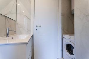 Youhosty - Gioia Tower View