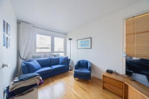 Appartements Spacious Apt With Terrace And Parking : photos des chambres