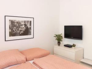 Apartment Strandvilla - LUB111 by Interhome