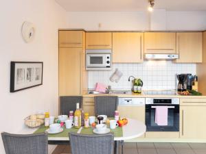 Apartment Strandvilla - LUB111 by Interhome
