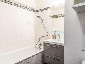 Appartements Apartment La Presqu'ile-7 by Interhome : photos des chambres