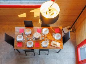 Chalet Les Silènes by Interhome