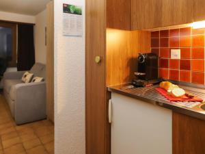 Apartment Arnica 16 by Interhome