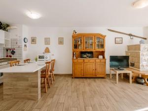 Apartment Cesa Lucilla by Interhome