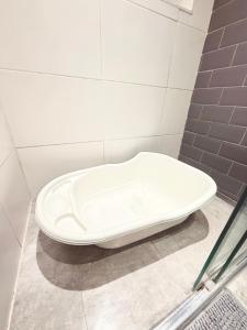 Apartamento 2 quartos, padrão hotel na Avenida Paulista