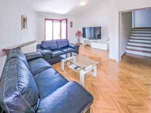 Holiday Home Sonja by Interhome