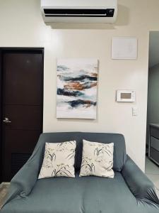 Skyline Views Serenity in the City