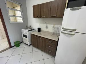 Apartamento térreo à 50 metros da praia dos Ingleses