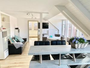 Ferienwohnung PaPaJa JAKOB im OG