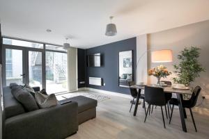 Henry Street Luxe Apartments by BOLD Apartments