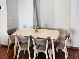LV7 Minimalist 4pax Kuantan