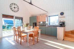 Maisons de vacances Chalet Kerinis - Maison avec jardin : photos des chambres