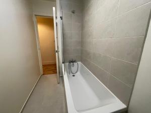 2 Bed Apartment Tower Bridge Big Ben The Shard