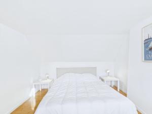 Maisons de vacances Maison en pierre avec grand jardin pour 4 : photos des chambres