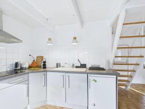 Maison en pierre avec grand jardin pour 4