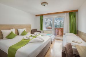 Comfort Double Room with Balcony room in Hotel Sonnhof Rauris